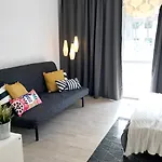 Marynarska 2 *