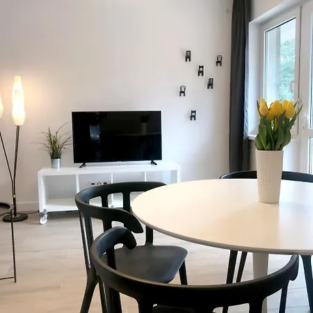 Apartment Marynarska 2 *