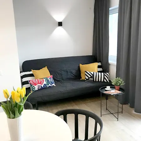 Apartment Marynarska 2 *
